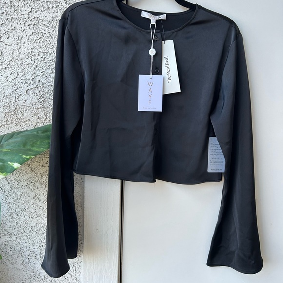WAYF Black Long Sleeve Button Up Crop Top Blouse Flared Bell Sleeve XS NWTS - Picture 3 of 11